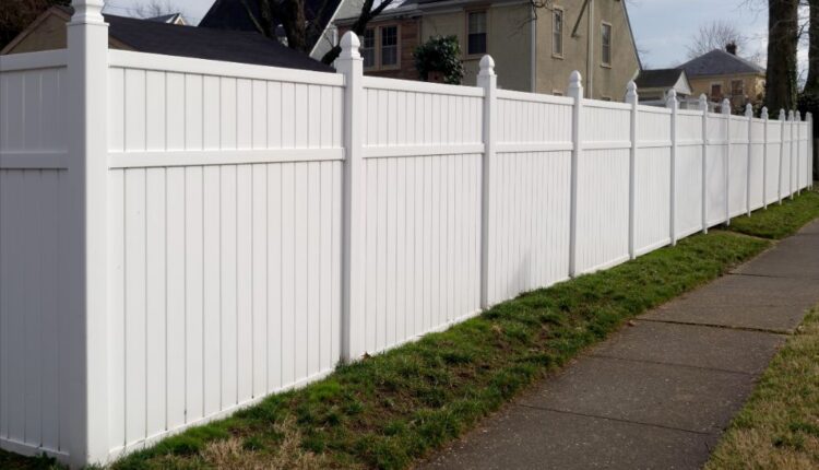 Correct Fence Height for Your Home